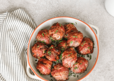 Quick and easy meatballs in a serving dish