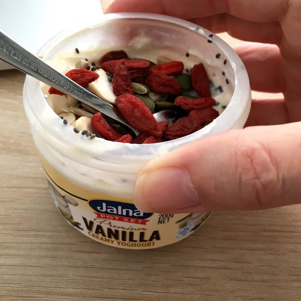 Yoghurt snack pot with dried fruit